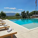 Macedonium Luxury With Pool & Panoramic View * Skopje