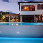 Macedonium Luxury With Pool & Panoramic View *