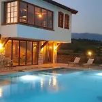 Macedonium Luxury With Pool & Panoramic View *