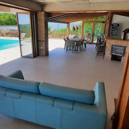 Macedonium Luxury With Big Pool & Fireplace * Скоп'є