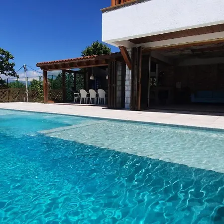 וילה Macedonium Luxury With Big Pool & Jakuzzi סקופיה