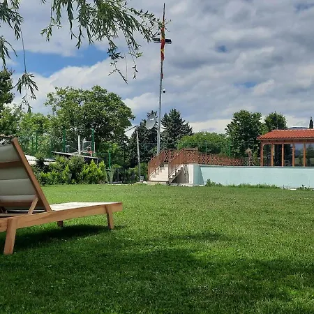 Вілла Macedonium Luxury With Big Pool & Fireplace