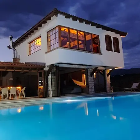 Villa Macedonium Luxury With Big Pool & Fireplace Skopje