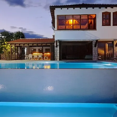 Macedonium Luxury With Big Pool & Fireplace *