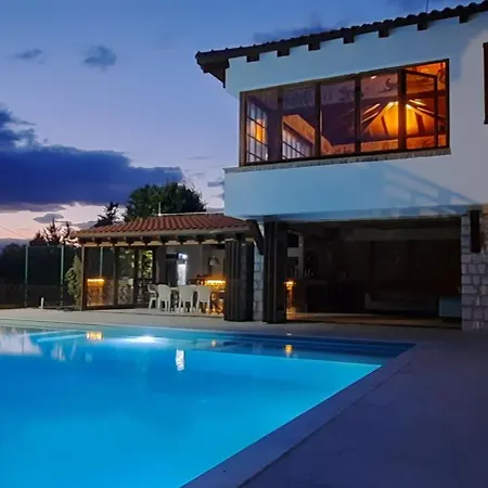 Macedonium Luxury With Big Pool & Fireplace