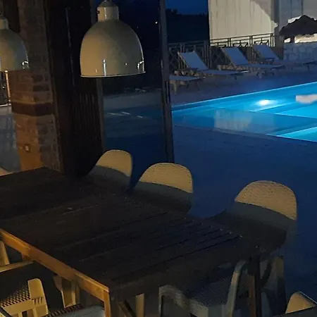 Macedonium Luxury With Big Pool & Fireplace *