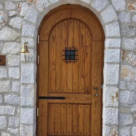 Villa Macedonium Luxury With Big Pool & Fireplace Skopje