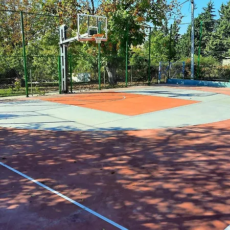 Вілла Macedonium Luxury With Pool & Panoramic View Скоп'є