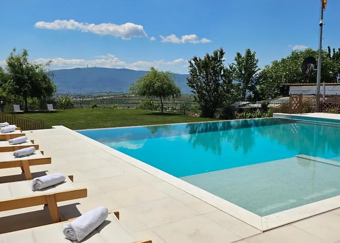Macedonium Luxury With Pool & Panoramic View * Skopje