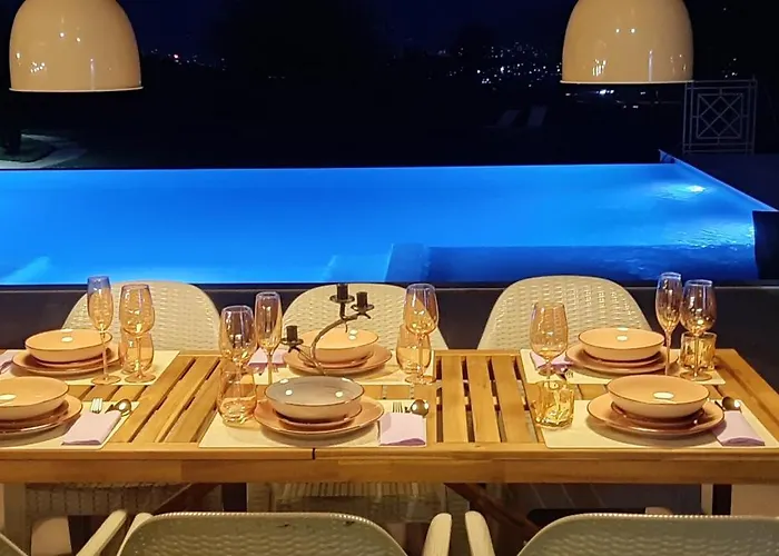 Macedonium Luxury With Big Pool & Fireplace *