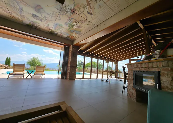 Macedonium Luxury With Big Pool & Fireplace וילה סקופיה