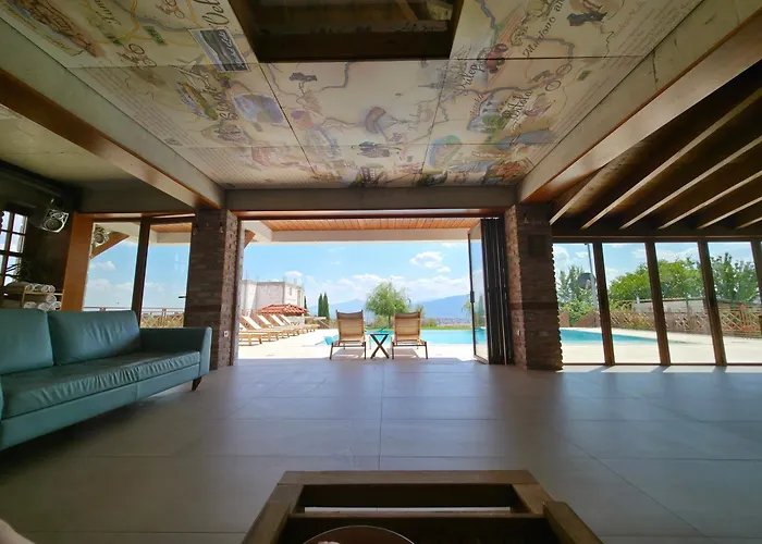 Macedonium Luxury With Big Pool & Fireplace Villa *